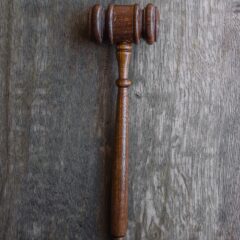 gavel used in court